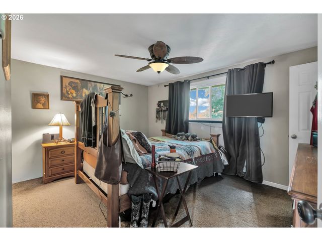 808 Ne 108TH St, Vancouver, WA 98685