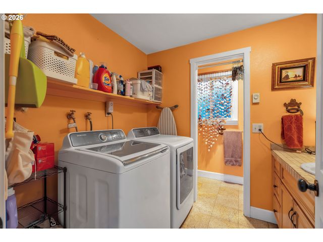 808 Ne 108TH St, Vancouver, WA 98685