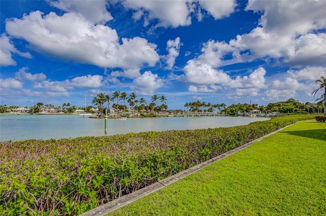 755 Saturn St G202, Jupiter, FL 33477