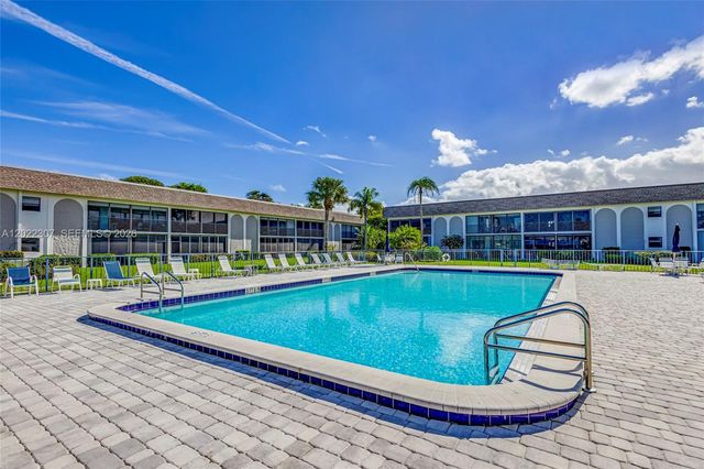 755 Saturn St G202, Jupiter, FL 33477