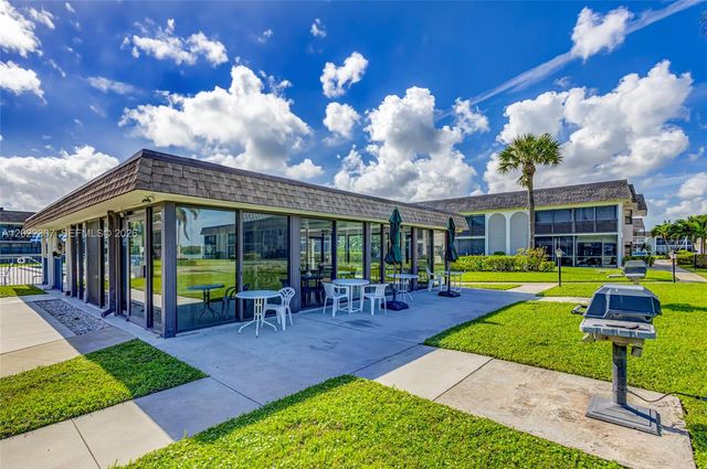 755 Saturn St G202, Jupiter, FL 33477