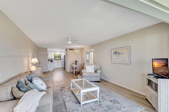 755 Saturn St G202, Jupiter, FL 33477