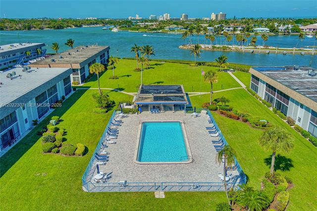 755 Saturn St G202, Jupiter, FL 33477