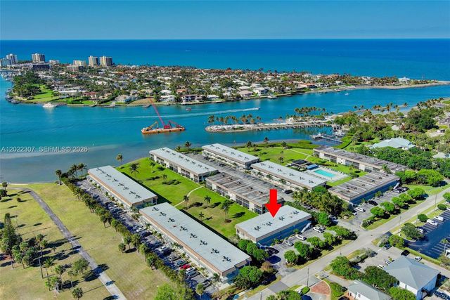 755 Saturn St G202, Jupiter, FL 33477