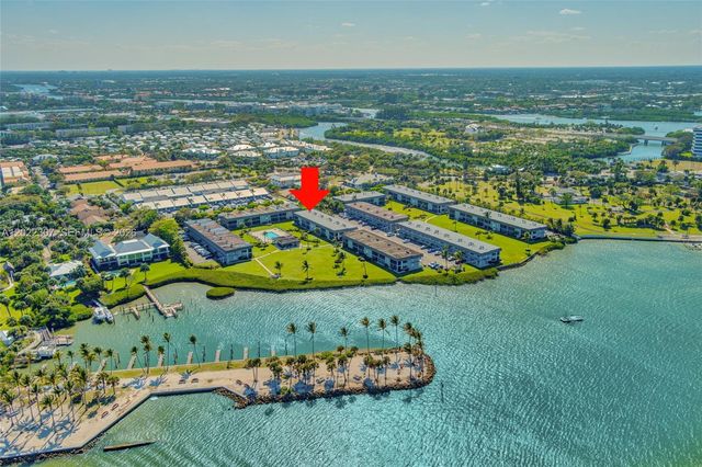 755 Saturn St G202, Jupiter, FL 33477