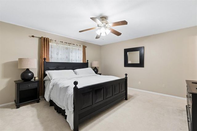 2013 Bella Vista Drive, Edmond, OK 73013