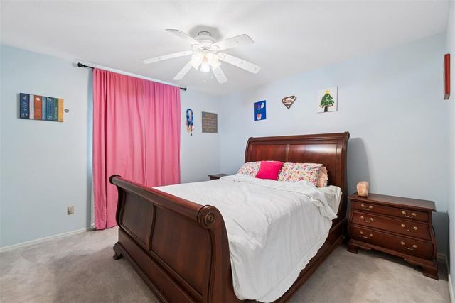2013 Bella Vista Drive, Edmond, OK 73013