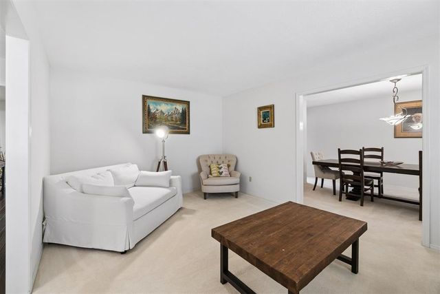 2013 Bella Vista Drive, Edmond, OK 73013