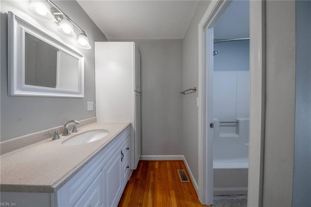 5302 Sloane SQ, Williamsburg, VA 23188