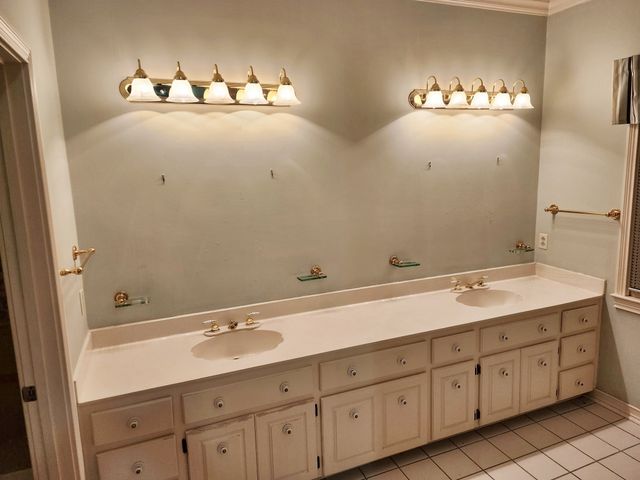 407 Tivoli Trl, Springfield, TN 37172