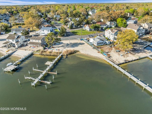 172 Sutter Street, Toms River, NJ 08753