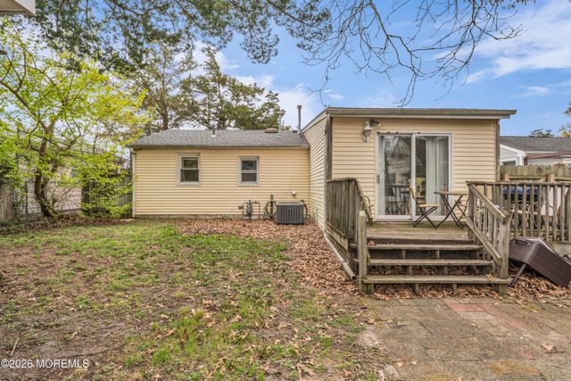172 Sutter Street, Toms River, NJ 08753