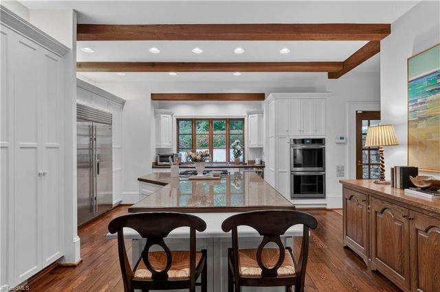 2820 Thornfield Road, Winston-salem, NC 27106