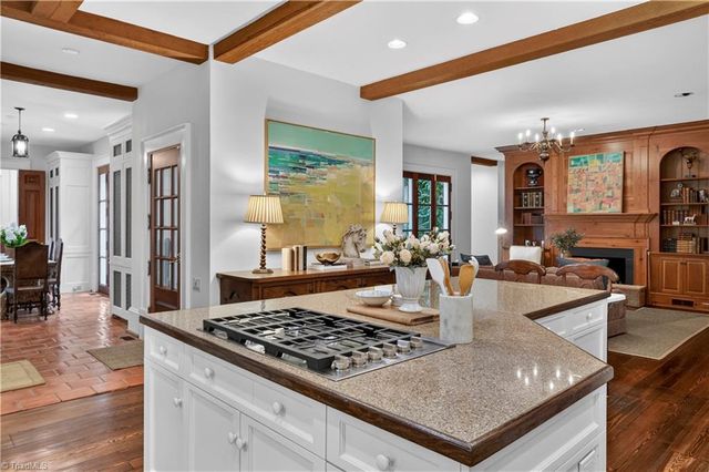 2820 Thornfield Road, Winston-salem, NC 27106