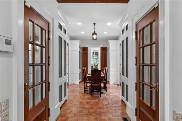 2820 Thornfield Road, Winston-salem, NC 27106
