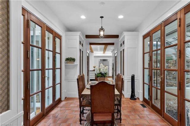 2820 Thornfield Road, Winston-salem, NC 27106