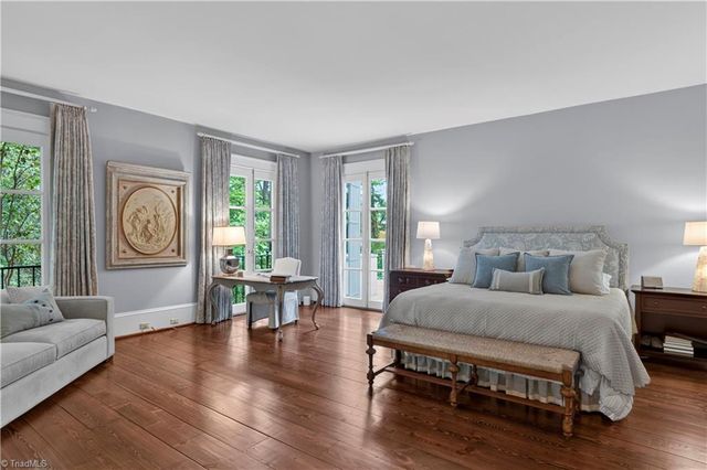 2820 Thornfield Road, Winston-salem, NC 27106