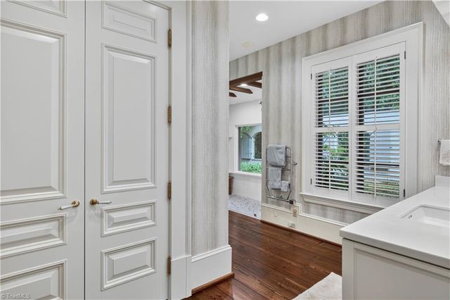 2820 Thornfield Road, Winston-salem, NC 27106