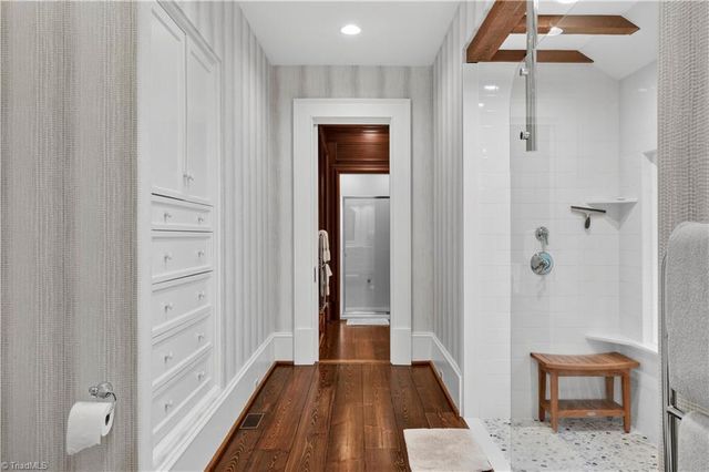 2820 Thornfield Road, Winston-salem, NC 27106