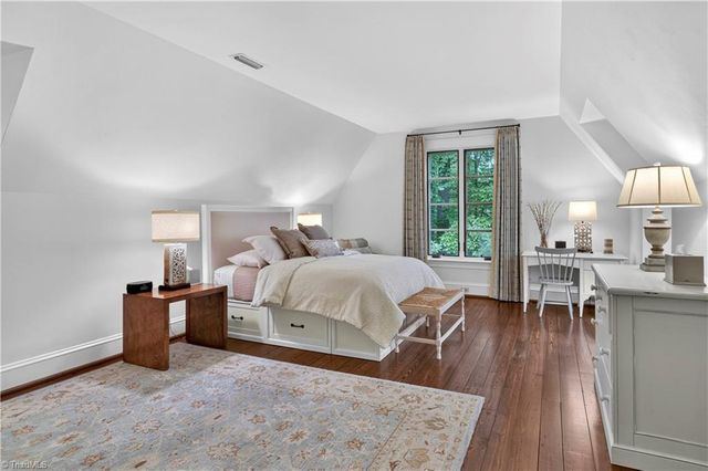 2820 Thornfield Road, Winston-salem, NC 27106