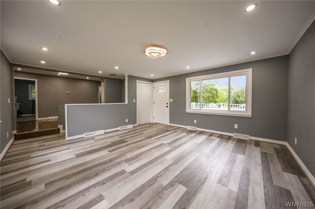 2605 Hakanaw Avenue, Hamburg, NY 14075