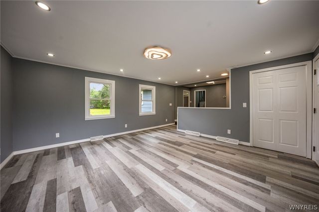 2605 Hakanaw Avenue, Hamburg, NY 14075