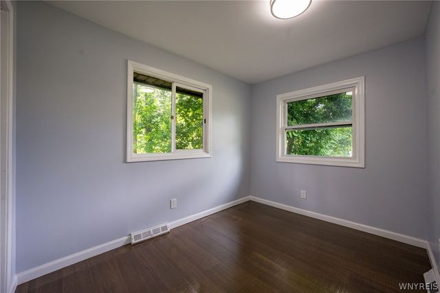 2605 Hakanaw Avenue, Hamburg, NY 14075