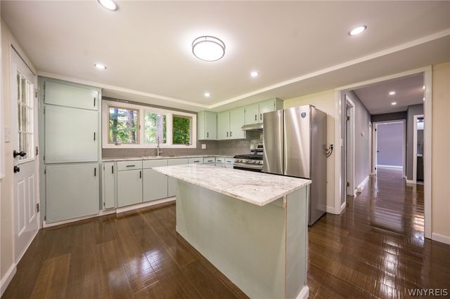 2605 Hakanaw Avenue, Hamburg, NY 14075