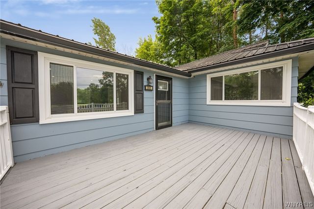 2605 Hakanaw Avenue, Hamburg, NY 14075