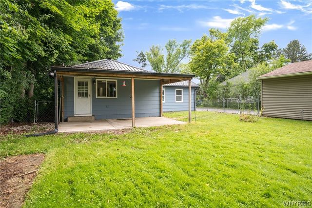 2605 Hakanaw Avenue, Hamburg, NY 14075