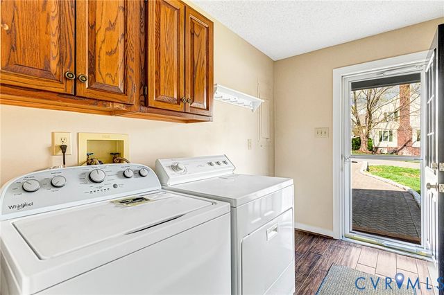 8297 Soft Wind Dr, Mechanicsville, VA 23111