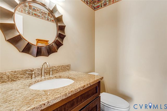 8297 Soft Wind Dr, Mechanicsville, VA 23111