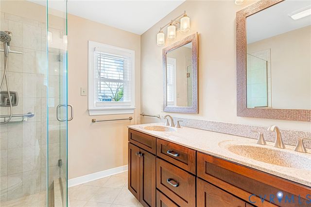 8297 Soft Wind Dr, Mechanicsville, VA 23111