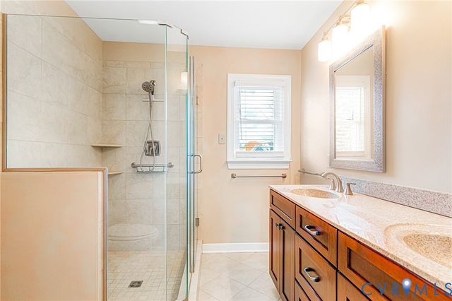 8297 Soft Wind Dr, Mechanicsville, VA 23111