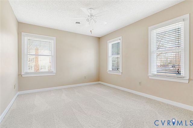 8297 Soft Wind Dr, Mechanicsville, VA 23111