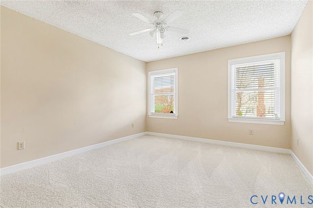 8297 Soft Wind Dr, Mechanicsville, VA 23111