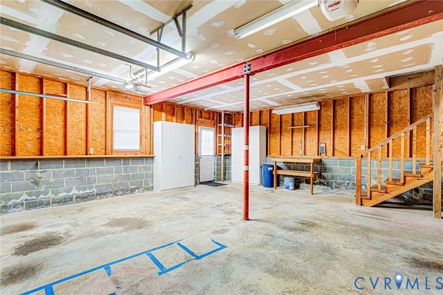 8297 Soft Wind Dr, Mechanicsville, VA 23111