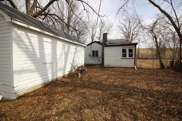 14462 Pine Street, Taylor, MI 48180