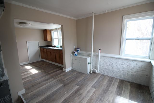 14462 Pine Street, Taylor, MI 48180