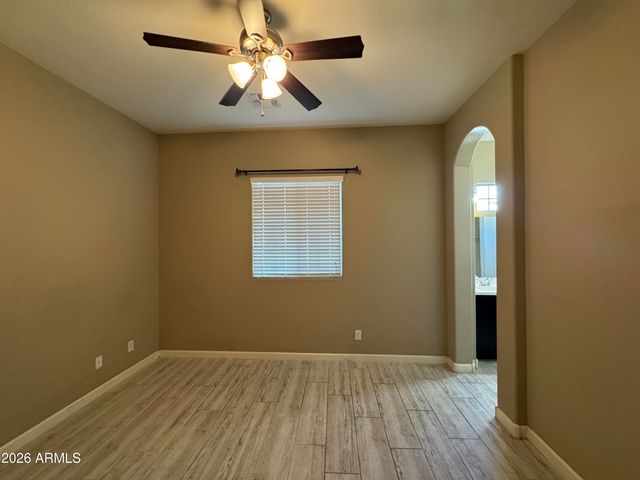 1367 S COUNTRY CLUB Drive 1034, Mesa, AZ 85210