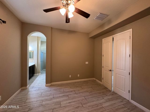 1367 S COUNTRY CLUB Drive 1034, Mesa, AZ 85210