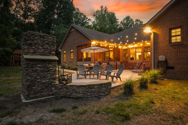 189 Turkey Creek Dr, Tullahoma, TN 37388