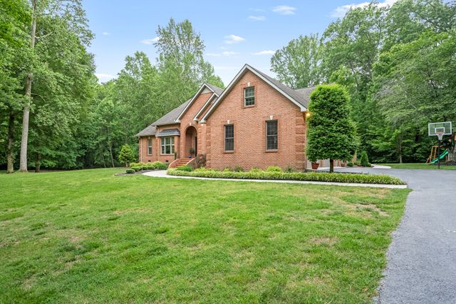 189 Turkey Creek Dr, Tullahoma, TN 37388