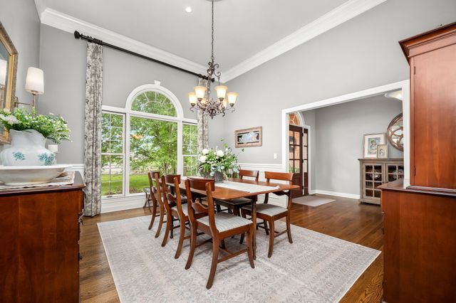 189 Turkey Creek Dr, Tullahoma, TN 37388