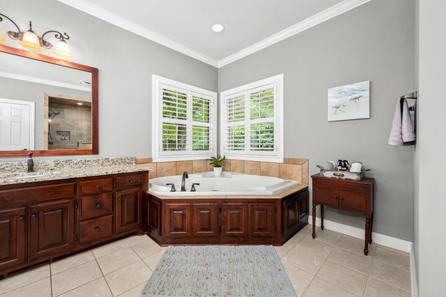 189 Turkey Creek Dr, Tullahoma, TN 37388
