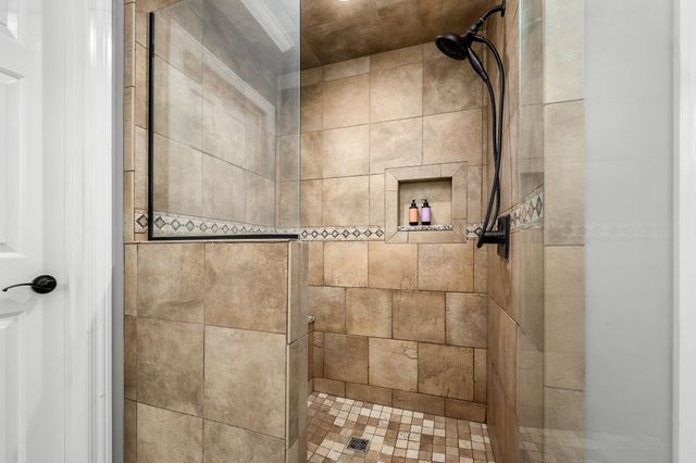 189 Turkey Creek Dr, Tullahoma, TN 37388