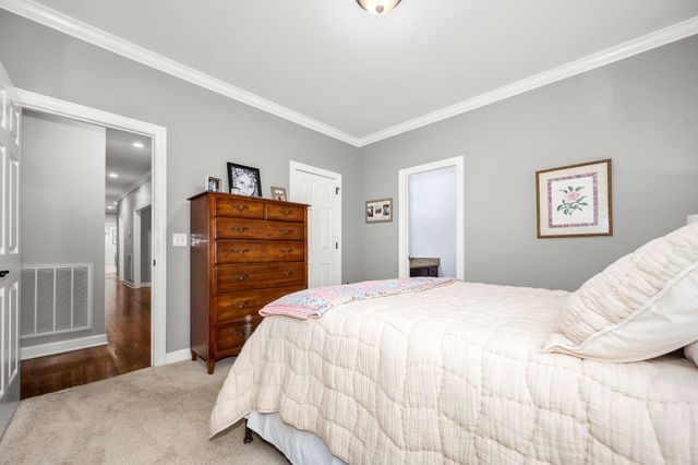189 Turkey Creek Dr, Tullahoma, TN 37388