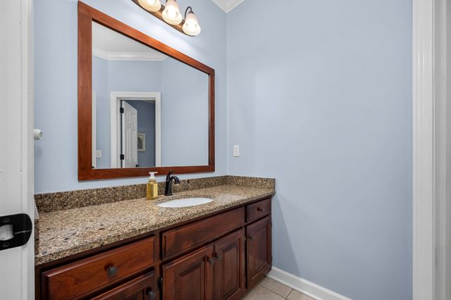 189 Turkey Creek Dr, Tullahoma, TN 37388