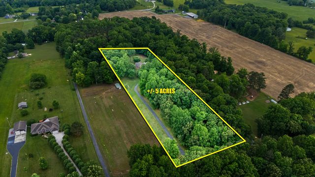 189 Turkey Creek Dr, Tullahoma, TN 37388