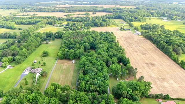 189 Turkey Creek Dr, Tullahoma, TN 37388